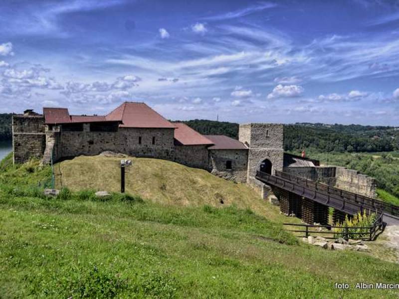 Zamek królewski w Dobczycach z XII w.